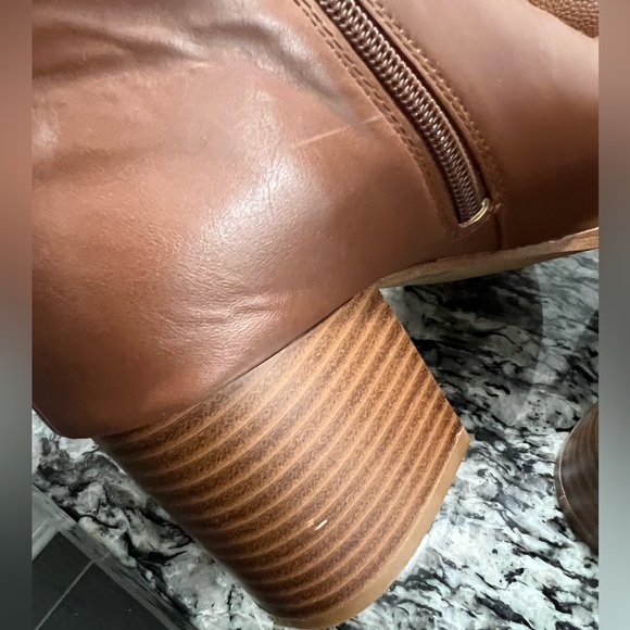 J Crew Minimalist Ankle Boots - Picture 7 of 9